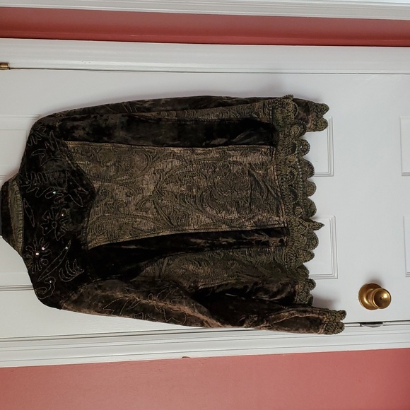 Jacket - Picture 2 of 7